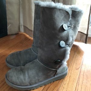 Grey tall bailey button Uggs
